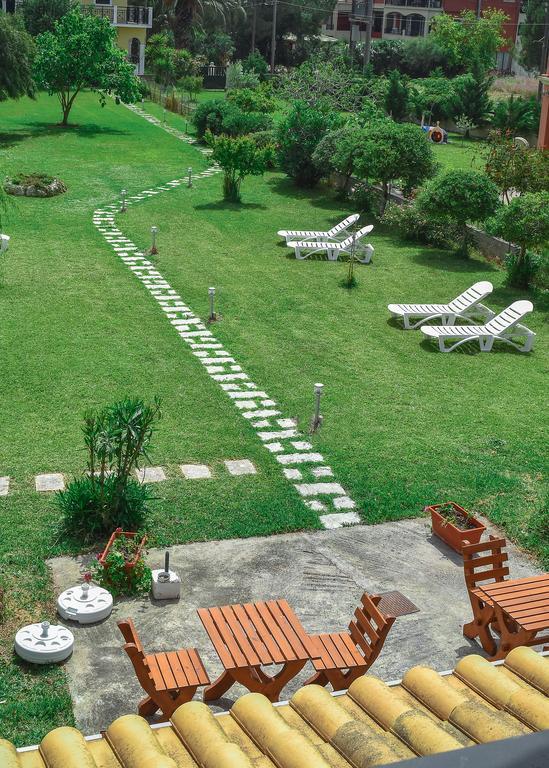 Mirsini Apartments Agios Georgios  Exteriör bild